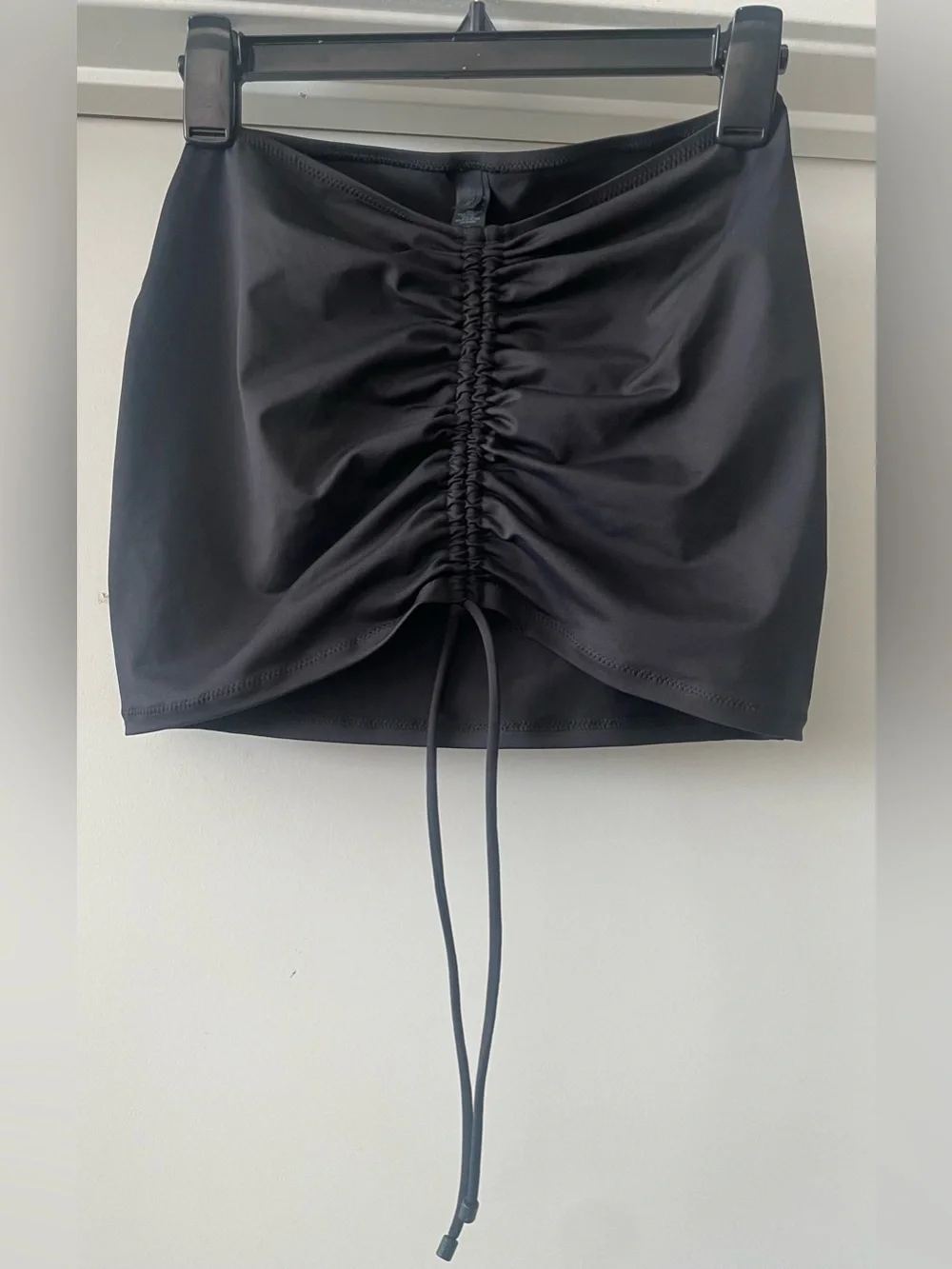 SKIMS Ruched Swim Mini Skirt - Black